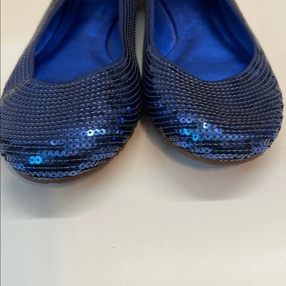 COACH Blue Sequin Shimmer Ballet Flat Shoes
Size 8 - Picture 5 of 8